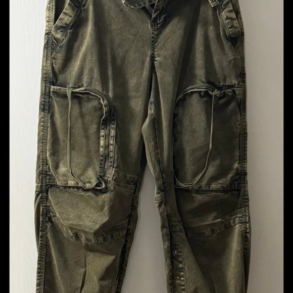 Free People WE THE FREE: CANT COMPARE SLOUCH PANTS NWOT - Picture 6 of 8